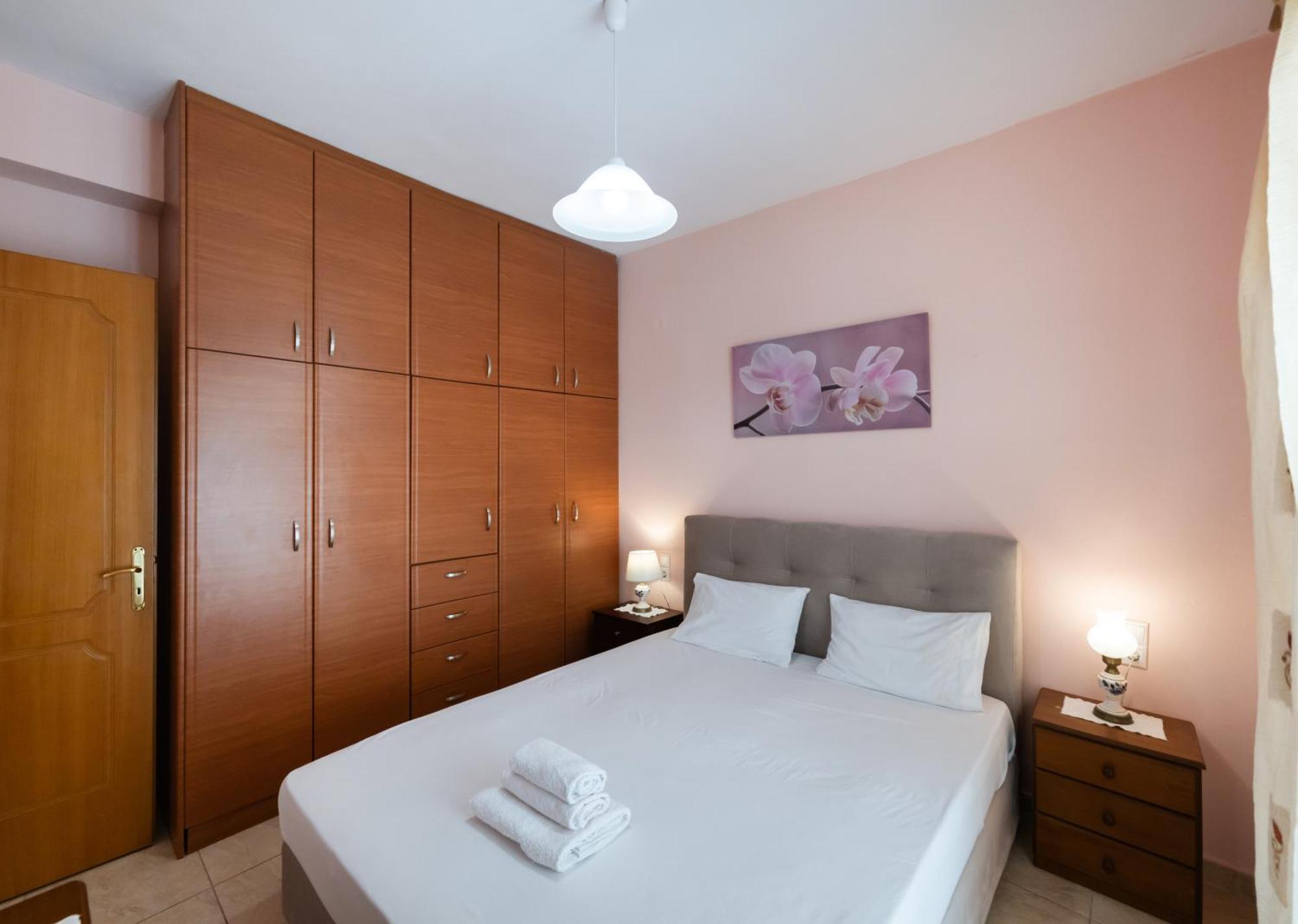 Sunset Bella Vista Apartment Athanion