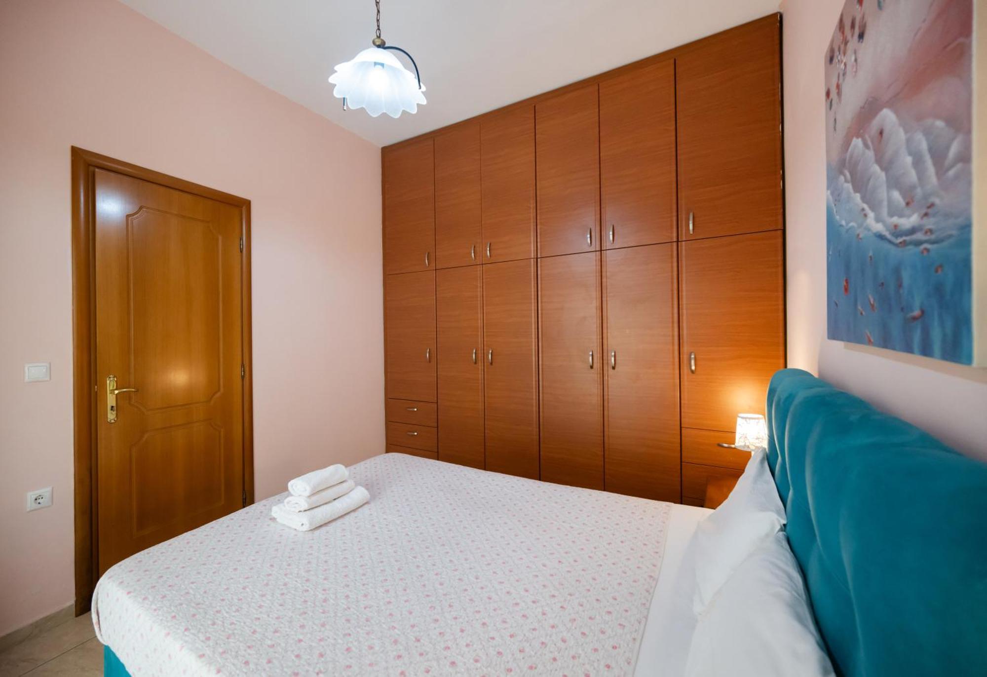 Sunset Bella Vista Apartment Athanion